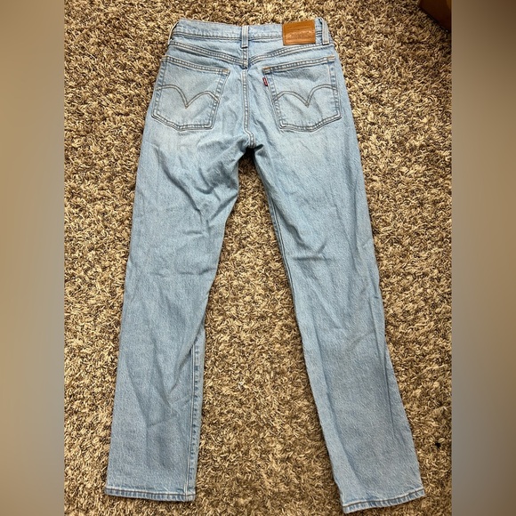 Levi's Big E Premium Denim Wedgie Straight Jeans Sz 26 Light Wash - Picture 6 of 8